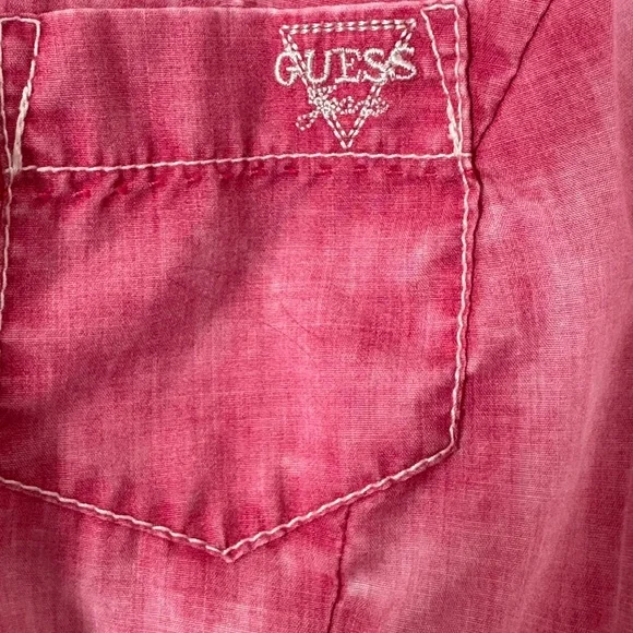 Guess women's pink long-sleeve button-down shirt size L. - Picture 2 of 4